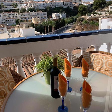 Vila Casa Kaluel Adosado Blanco Nerja Exteriér fotografie