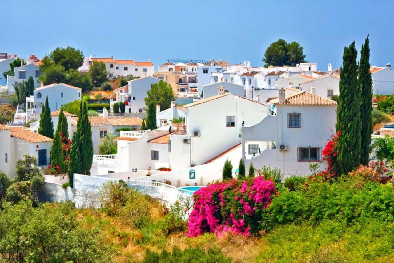Vila Casa Kaluel Adosado Blanco Nerja Exteriér fotografie
