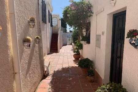 Vila Casa Kaluel Adosado Blanco Nerja Exteriér fotografie